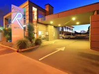 Fitzherbert Regency Motor Lodge - Bãi đậu xe