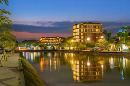 Royal Riverside Hoi An Hotel & Spa