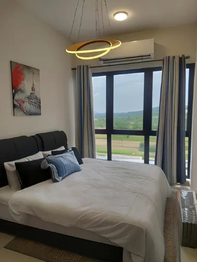 KLIA Travel Homestay - 3R 2B - Wifi & Netflix
