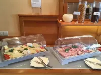 Hiddenseer Hotel - breakfast