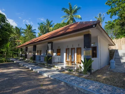 Bintang Hostel and Homestay Отели в г. Нуса-Пенида