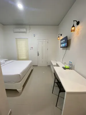 Penginapan Pasir Amanah Syariah Hotel dekat Marsada Siregar