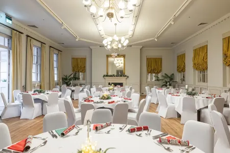 The White Hart Hotel Lincoln Отели рядом с достопримечательностью «Nicola de la Haye Building, University of Lincoln»