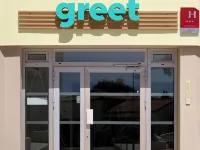 Greet hôtel Pont du Gard - Route d'Avignon Hotels in Valliguières