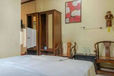 Vandhela Homestay Syariah Mitra RedDoorz Hotels in Jambangan