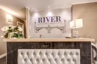 River Luxury Suites - Хоумстей