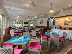 Sonesta Inns Beach Resort - Candolim Beach