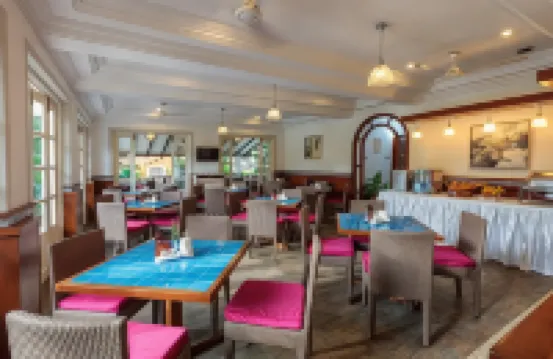 Sonesta Inns Beach Resort - Candolim Beach