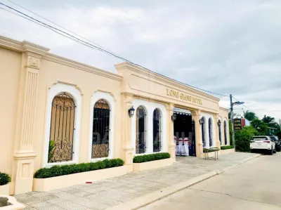 Long Giang Hotel Hotels near Thiên Toà Hoàng Đạo - Giáo hội Cao Đài Việt Nam