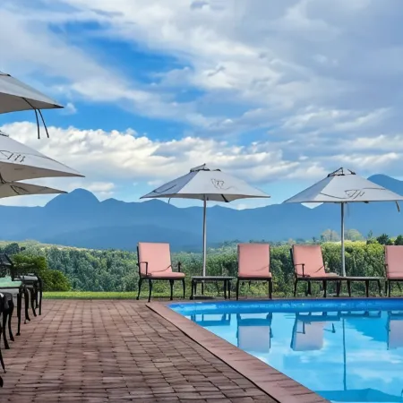 Far Hills Country Hotel