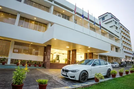 Casino Hotels Ltd Отели рядом с достопримечательностью «Chill vibes only»