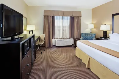 Holiday Inn Express & Suites Cordele North