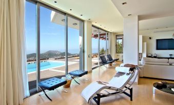 Villa TakeOff Saronida