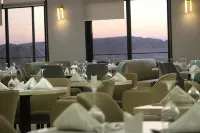 H Luxury Hotel - breakfast