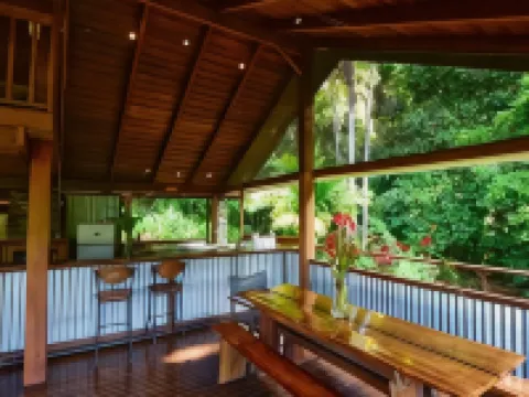 Noah Creek Eco Huts Hotels in Daintree