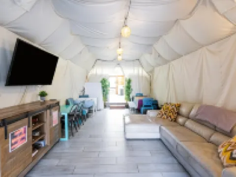 Samesun Ocean Beach Hotels in San Diego