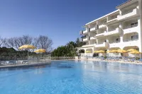 Luna Miramar Club