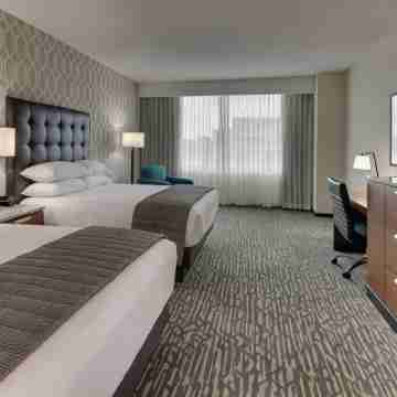Drury Plaza Hotel Richmond Rooms