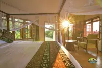 Lake George View Resort Hotels in Kasese