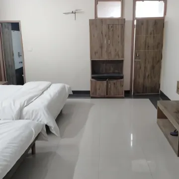 Hotel Diamond Leaf Hotels near Fortis Hospital Mohali