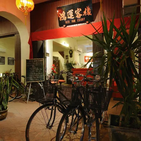 Red Inn Court Отели рядом с достопримечательностью «Пинанг Литл Индиа»
