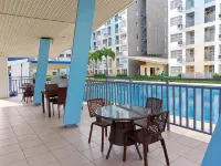 Spacious 36Sqm Studio with 65" TV Netflix Karaoke and Pool Access Near Airport and Samal Ferry