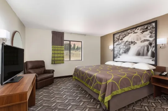 Super 8 by Wyndham Dubois Hotels in Fremont County