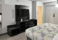 Studio 6 Suites Dayton, OH - Englewood Hotels in West Milton