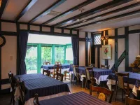 Petit Hotel & Restaurant Old Age - Morgenmad