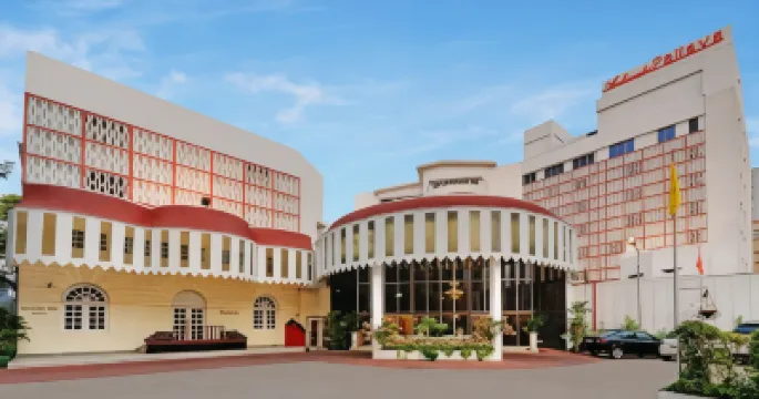 Ambassador Pallava Hotel dekat Kamakshi Amman Temple