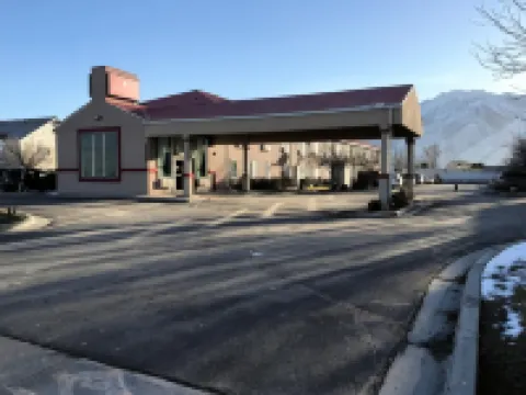 Ramada by Wyndham Draper Hotels in Draper