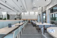 Sandman Signature Toronto Airport Hotel