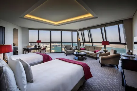 Bab Al Qasr Hotel