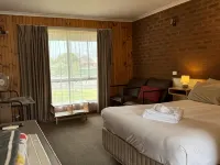 Country Roads Motor Inn Hotels in Narrandera
