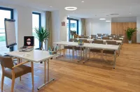 See- Und Waldresort Gröbern Hotels in Muldestausee