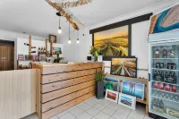 Coast Motel and Apartments Hotel di Hackham