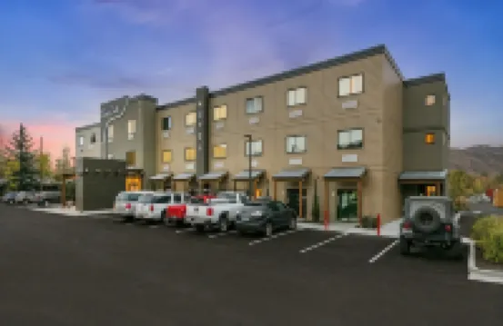 Silver Creek Hotel