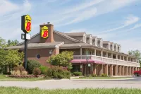 Super 8 by Wyndham Marysville Hotels in der Nähe von Union County Historical Society