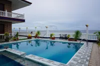 RedDoorz Plus @ Billys Resort Oslob - Beach