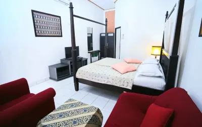 Kampung Wisata Cinangneng Hotel dekat Terminal Hambaro