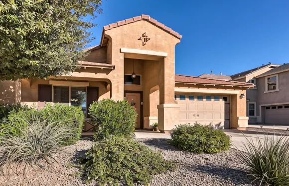 馬里科帕家庭帶游泳吧枱，加熱游泳池和滑梯