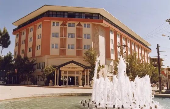 比於克烏拉爾圖酒店