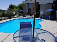 Days Inn by Wyndham Easley/Greenville/Clemson Area - Pools