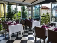 Ark Apart and Suite Hotel Hoteles cerca de Playa Kleopatra