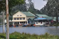 JC Woodville Manor - ที่มีที่จอดรถ