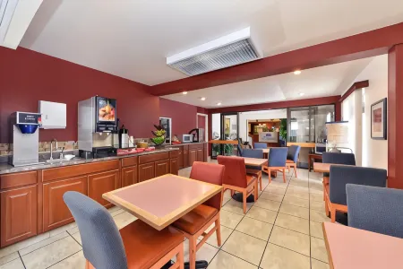 Americas Best Value Inn and Suites Fort Collins East I-25