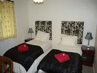 Porth Lodge Hotels near The Bird