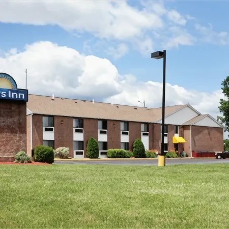 Days Inn by Wyndham Keene NH