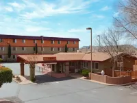 Aiden by Best Western @ Sedona Hotels near Chapel of the Holy Cross