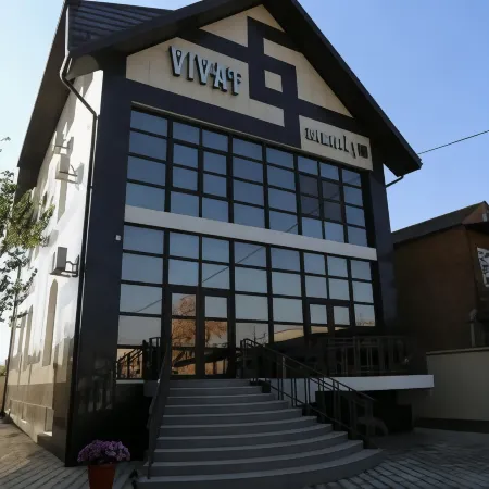 Виват Гостевой Дом Отели рядом со станцией вокзал Краснодар-1